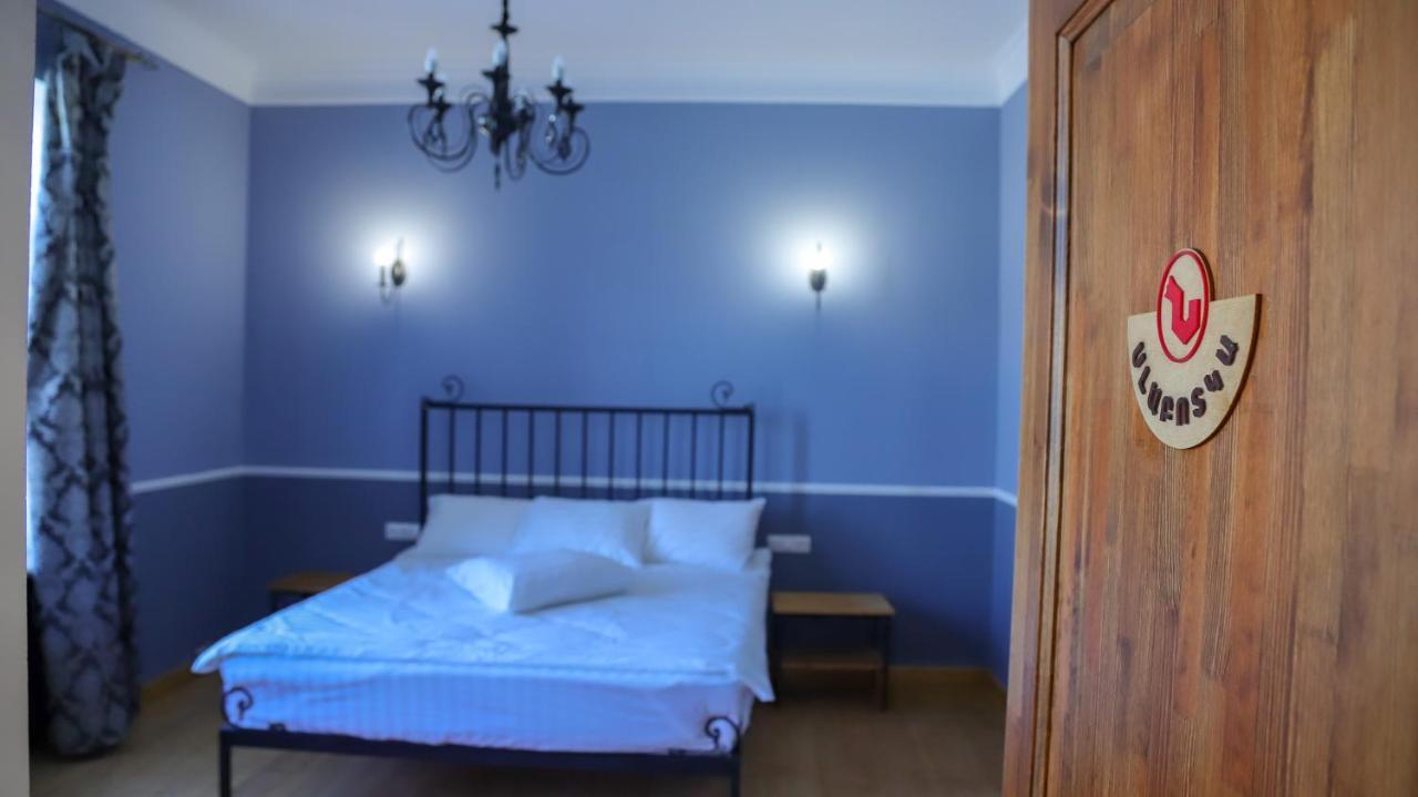 Nur Guest House Gjoemri Buitenkant foto